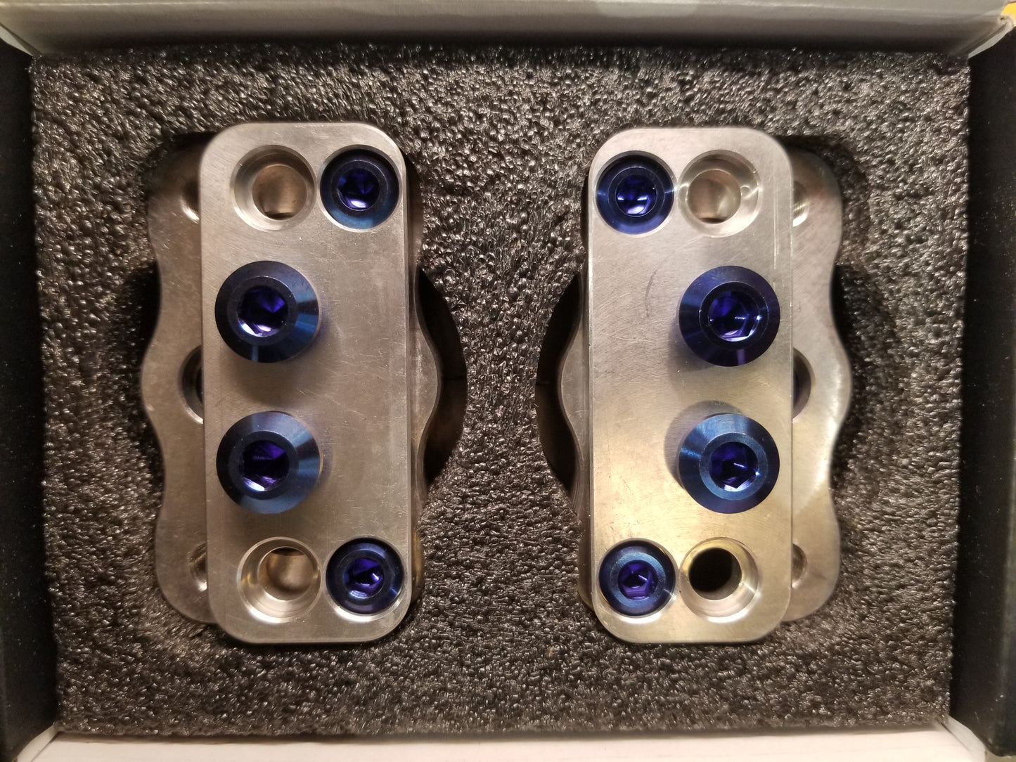 Magnesium Ice-Block GT/GTS/GTXL axle carriers!