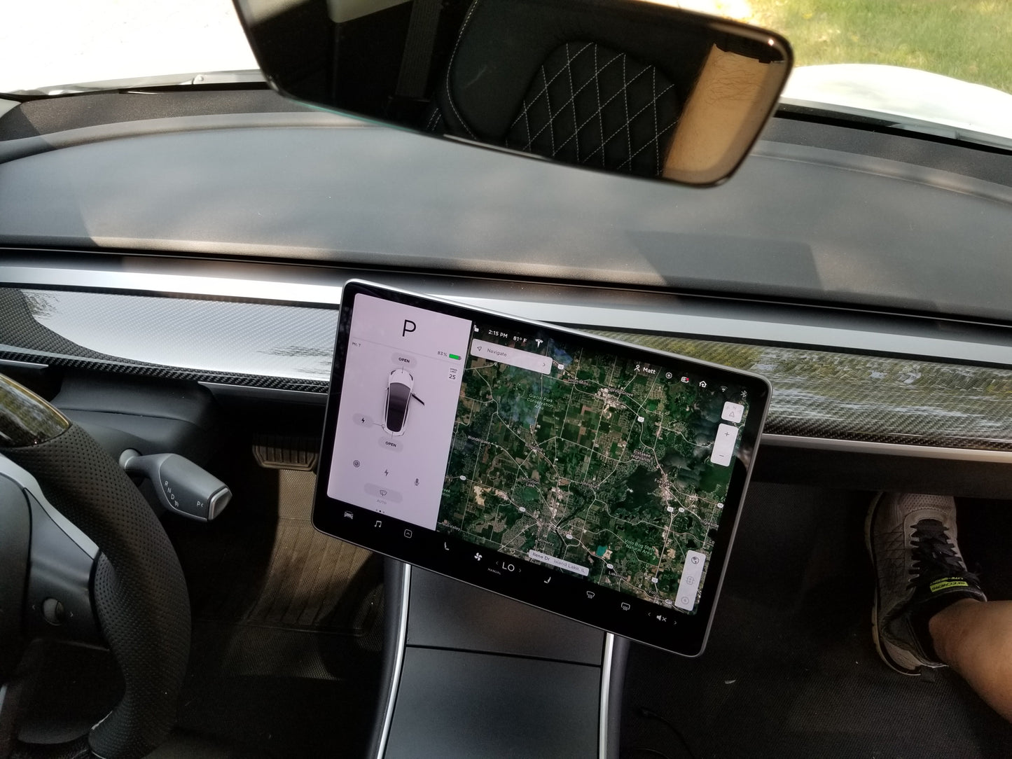 Updated Version kit! Model 3 SWIVELING screen mount kit (right or left hand drive)!